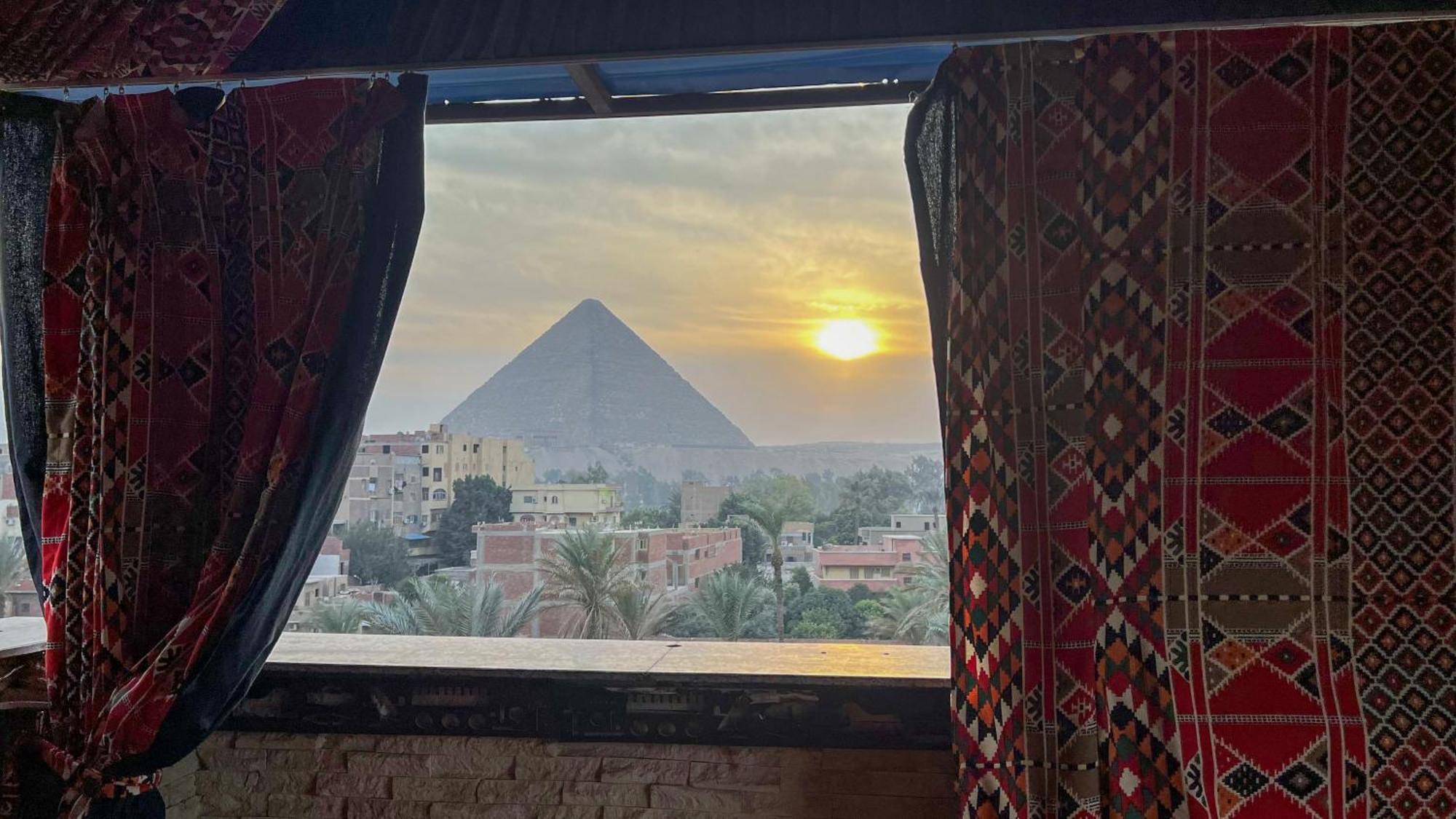 Al Kawm al Akhdar Master Pyramids Hotel מראה חיצוני תמונה