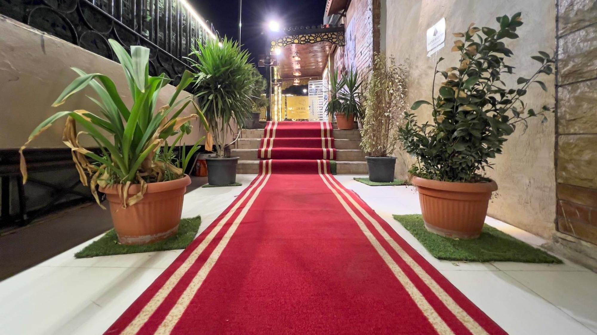 Al Kawm al Akhdar Master Pyramids Hotel מראה חיצוני תמונה
