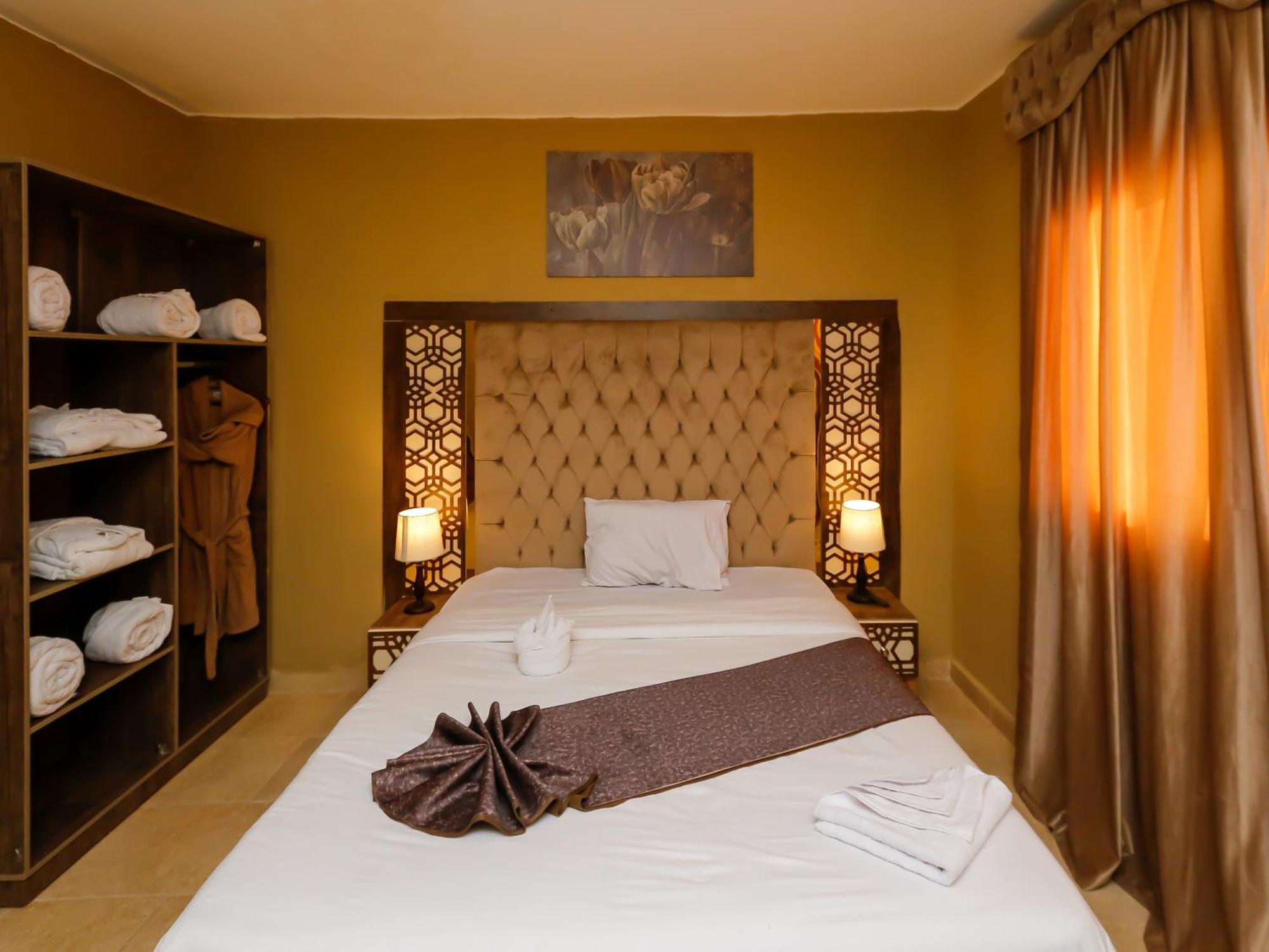 Al Kawm al Akhdar Master Pyramids Hotel מראה חיצוני תמונה