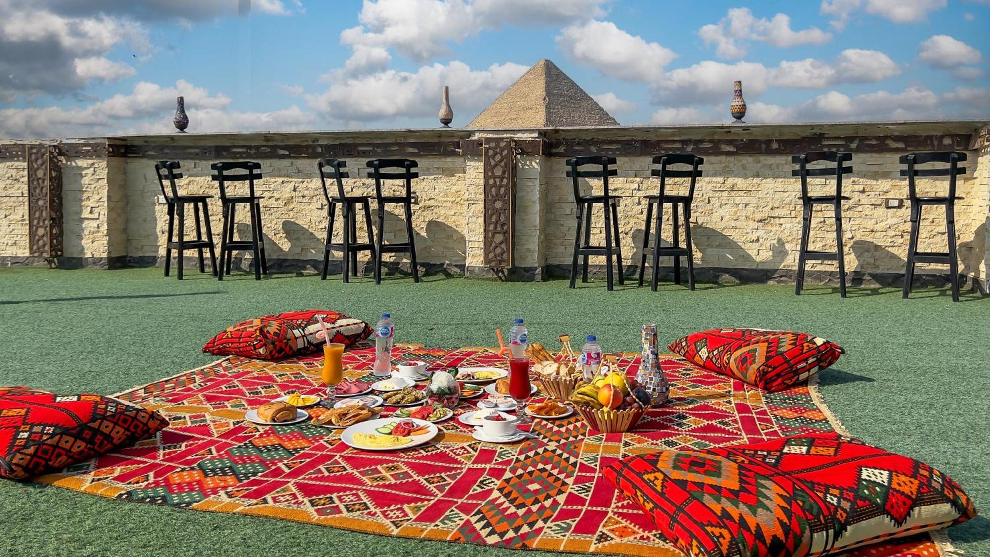 Al Kawm al Akhdar Master Pyramids Hotel מראה חיצוני תמונה