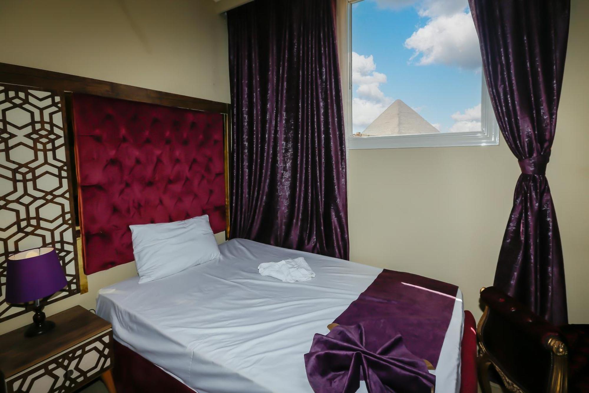 Al Kawm al Akhdar Master Pyramids Hotel מראה חיצוני תמונה