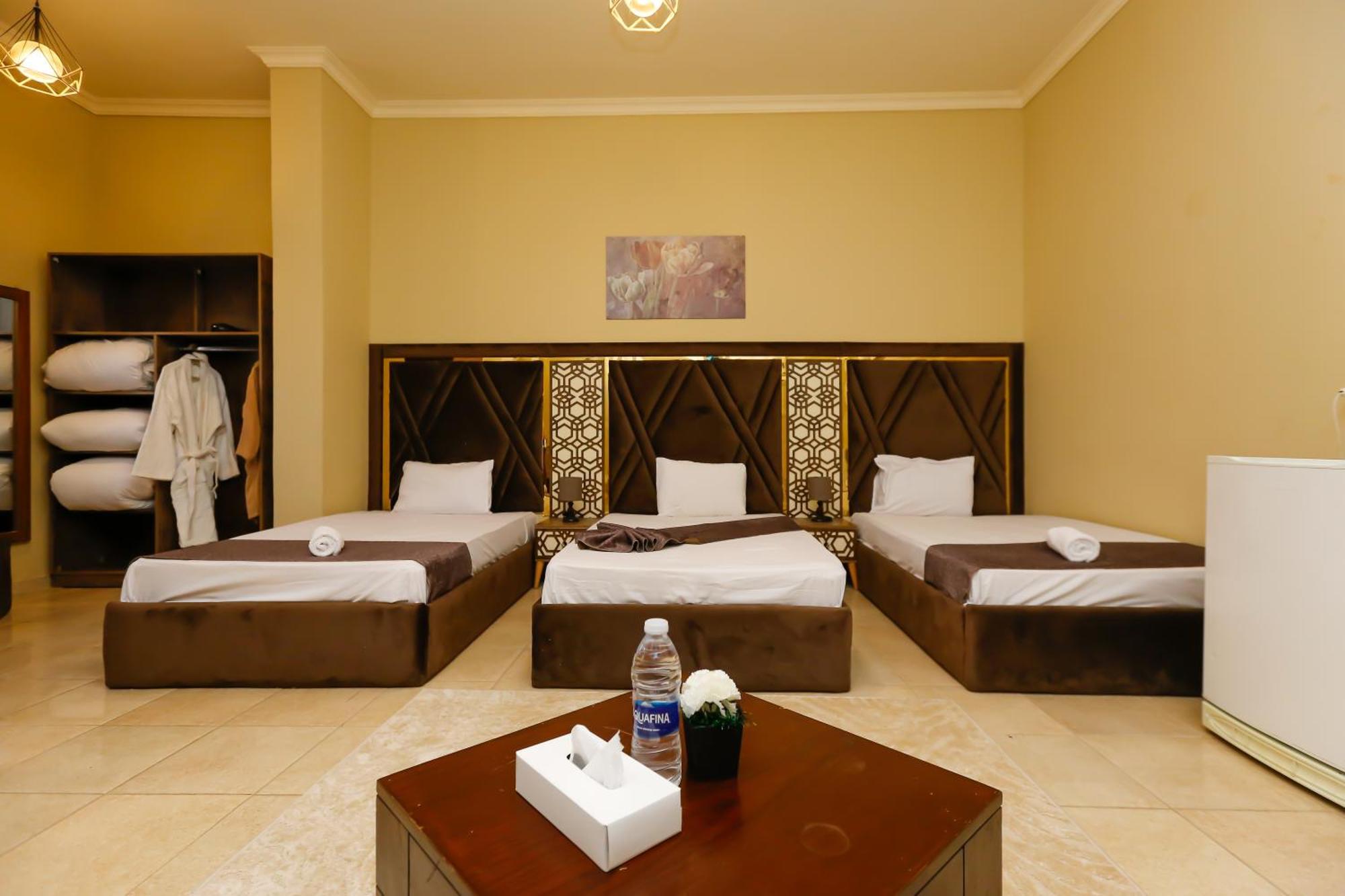 Al Kawm al Akhdar Master Pyramids Hotel מראה חיצוני תמונה
