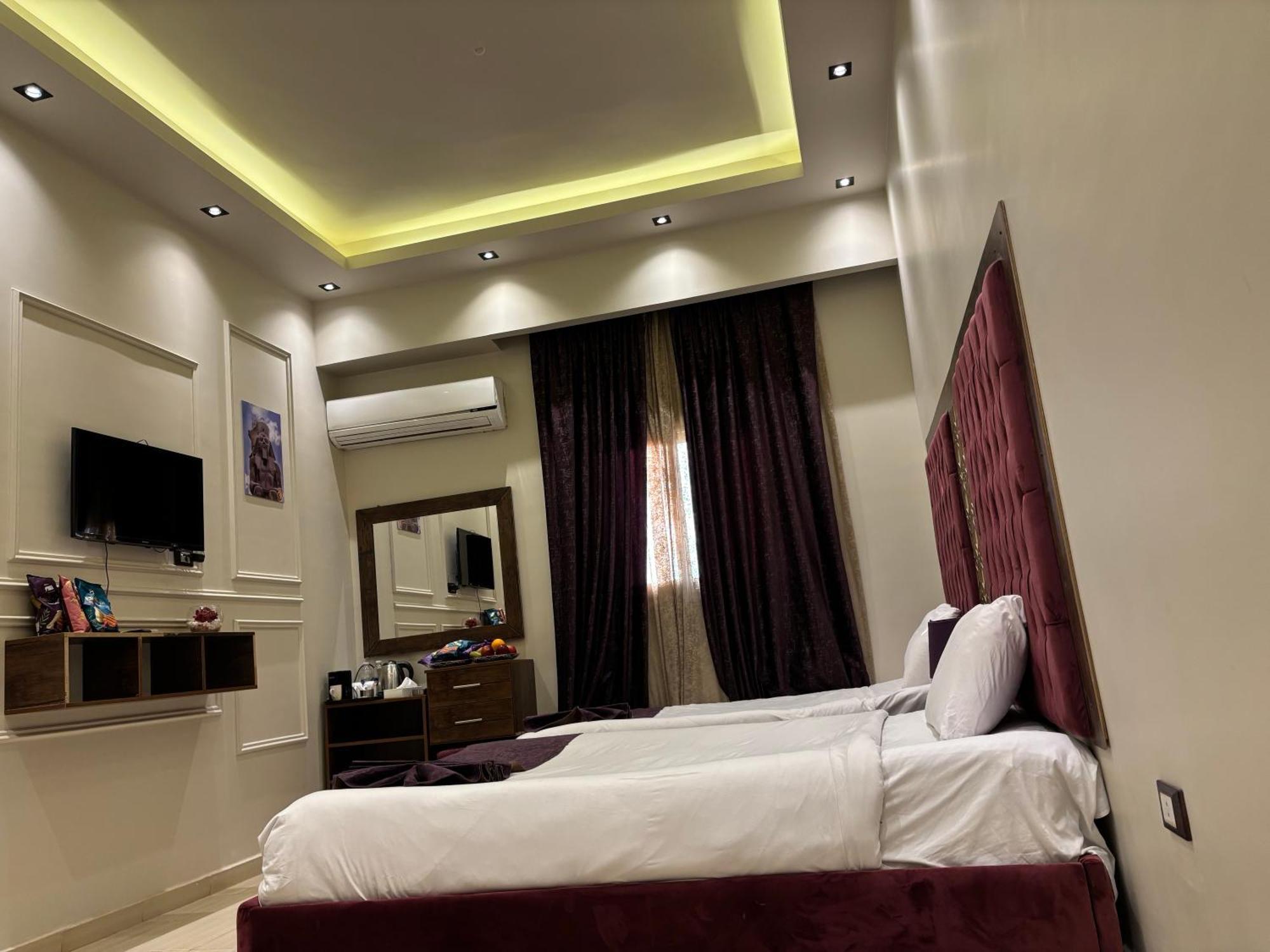 Al Kawm al Akhdar Master Pyramids Hotel מראה חיצוני תמונה